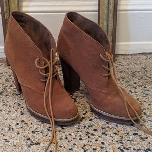 Suede brown ankle heeled booties